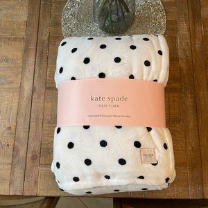 Kate spade New York Blanket